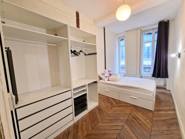 Lyon (69002) T3 meublé au coeur de lyon rue Grenette, Disponible le 21/05 !