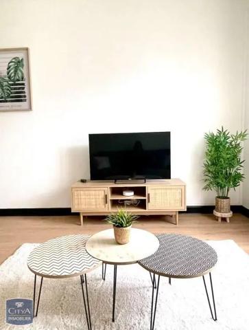 Appartement à louer 2 pièces 50.76m² Charleville-Mézières (08000)