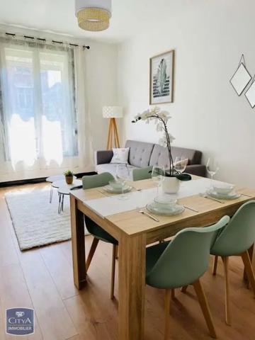 Appartement à louer 2 pièces 50.76m² Charleville-Mézières (08000)