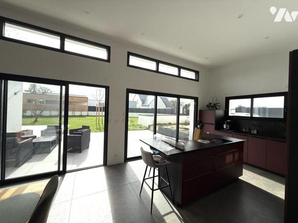 PLUNERET  À PROXIMITÉ IMMÉDIATE D’AURAY – MAISON NEUVE DE 2024 – 148 M²  PLAIN-PIED – TERRAIN 894 M²