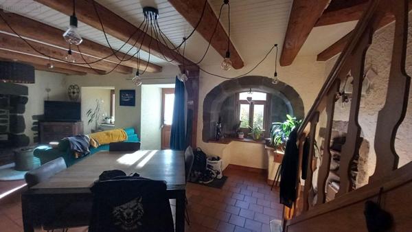 Maison à vendre à Andelat dans le Cantal (15100), ref : FG/2458   
LE SAILHANT