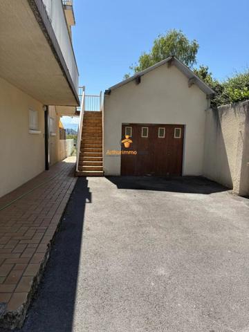 Location                                                      Appartement
                        
                     4 pièces                      72 m2                     à Idron