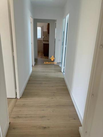 Location                                                      Appartement
                        
                     4 pièces                      72 m2                     à Idron