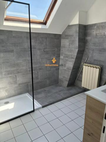 Location                                                      Appartement
                        
                     4 pièces                      72 m2                     à Idron