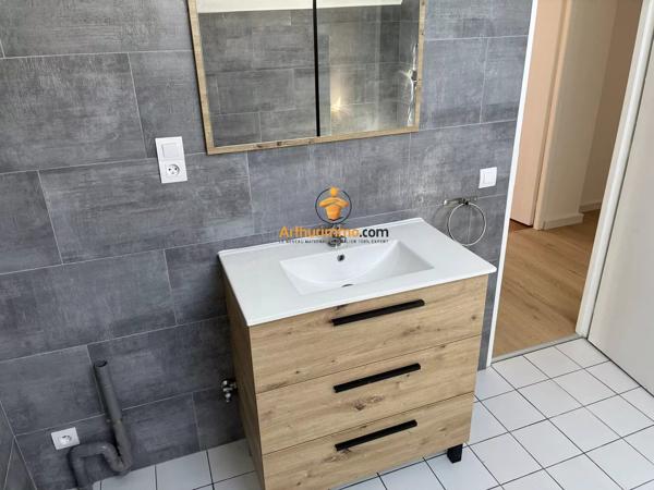 Location                                                      Appartement
                        
                     4 pièces                      72 m2                     à Idron