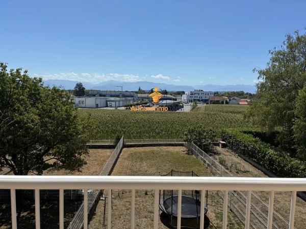 Location                                                      Appartement
                        
                     4 pièces                      72 m2                     à Idron