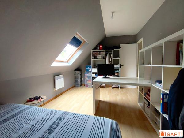 Maison lumineuse avec piscine et proche commodités