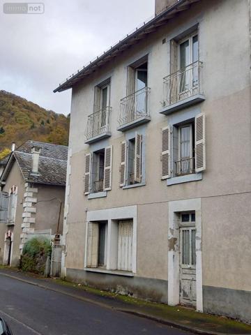 Maison à vendre à Vic-sur-Cère dans le Cantal (15800), ref : MG/2366