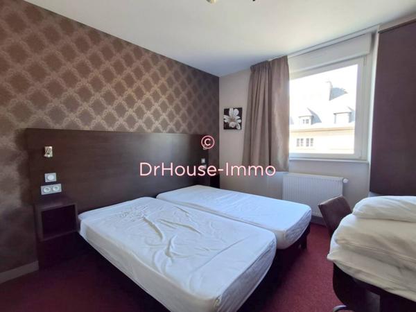 Immeuble à vendre 23 pièces de 645 m²