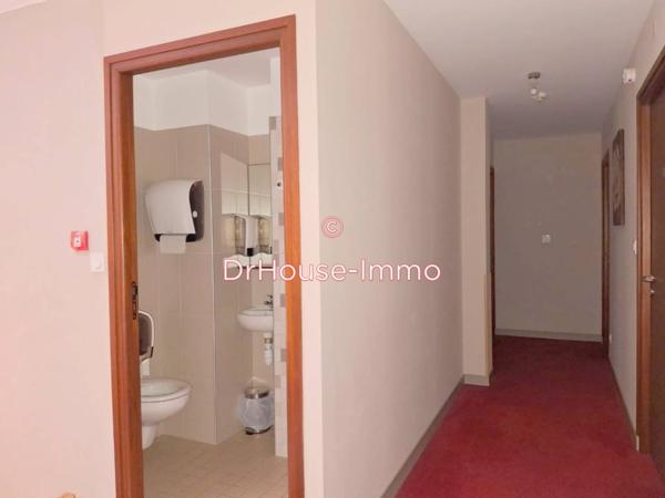 Immeuble à vendre 23 pièces de 645 m²