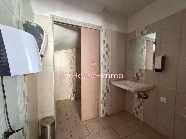 Immeuble à vendre 23 pièces de 645 m²