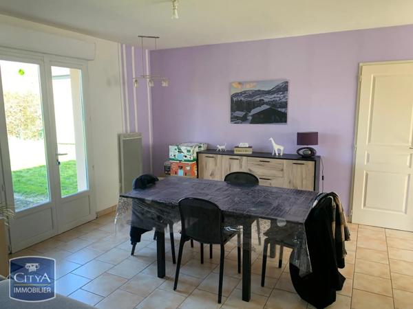 Maison à louer 4 pièces 79m² Fyé (72610)
