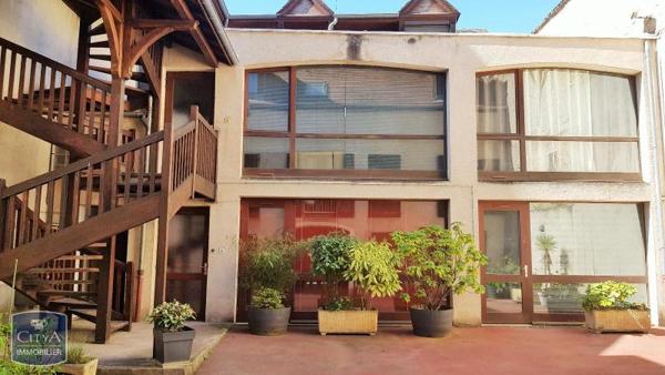 Appartement à louer 1 pièce 23.79m²