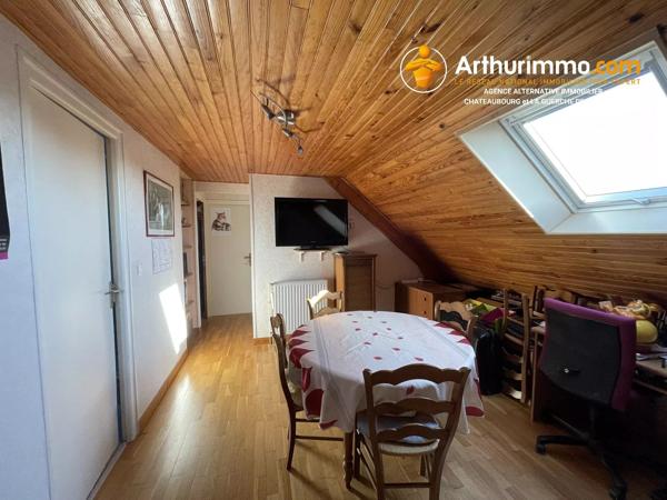 Vente                                                      Maison
                        
                     7 pièces                      139 m2                     à Châteaubourg