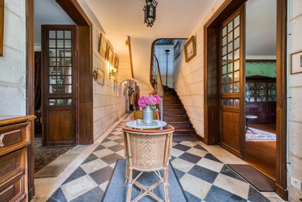 BELLE MAISON DE MAITRE AVEC 2 GITES A 15 MIN DE SAINTES