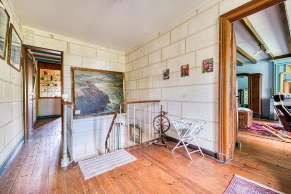 BELLE MAISON DE MAITRE AVEC 2 GITES A 15 MIN DE SAINTES