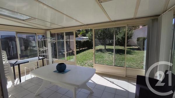 Maison à vendre  4 pièces - 91 m 2   SAINTES  - 17