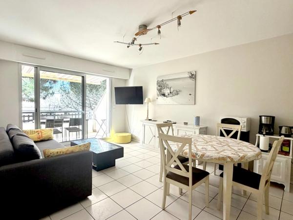 LA BAULE – 2 CHAMBRES – DERNIER ÉTAGE – TERRASSE 17,51 M² – PARKING – GARAGE POSSIBLE