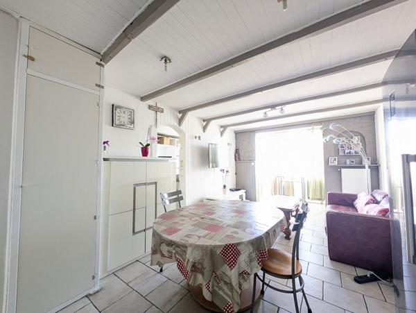 A VENDRE MARSEILLE 13004 CHARTREUX ST JUST BEAUREGARD APPARTEMENT TYPE 4 T4 4 PIECES BALCON CAVE PARKING JARDIN