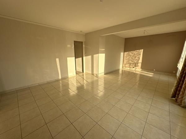 Royan à 1 000 m du marché central Royan