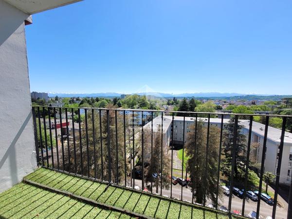 Pau Université : Appartement T2 rénové de 50 m² avec balcon