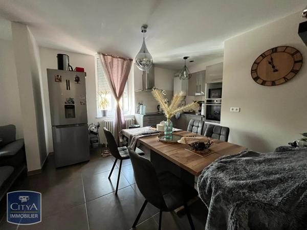 Appartement à louer 3 pièces 64.46m² Mâcon (71000)