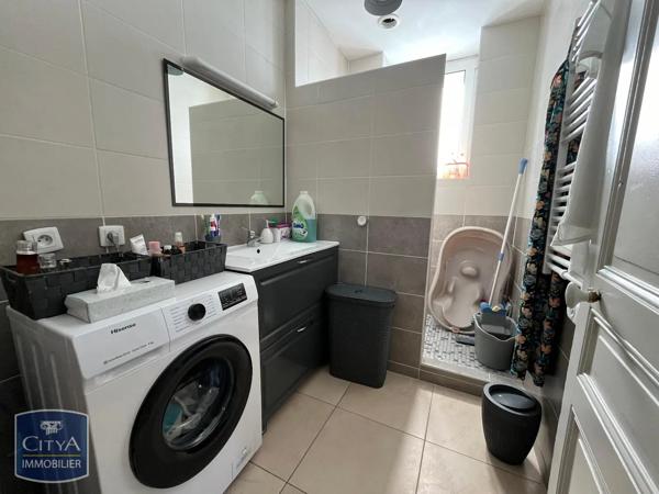 Appartement à louer 3 pièces 64.46m² Mâcon (71000)