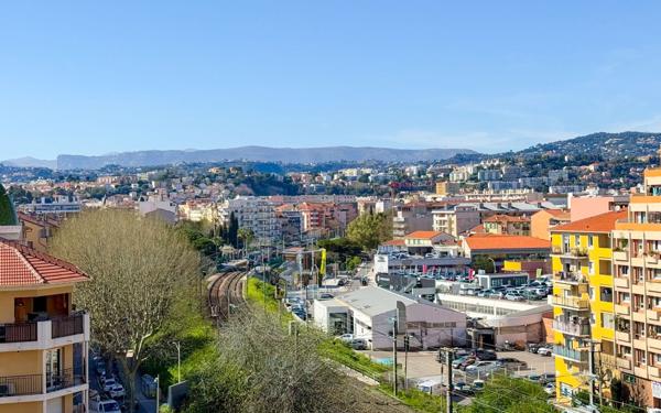 Appartement à vendre    3 pièces • 70,18 m2 Nice