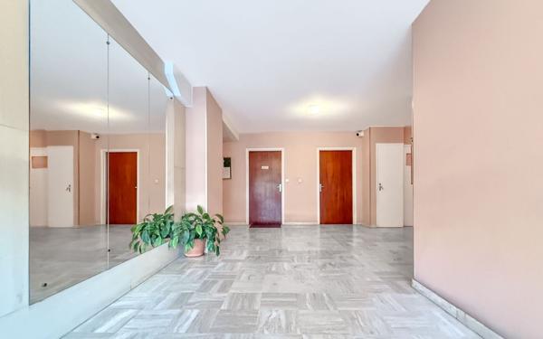 Appartement à vendre    3 pièces • 70,18 m2 Nice