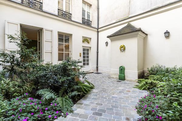 # Appartement – 17m² – Paris 4ème