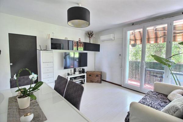 Marignane, Appartement 4 pièces 67.5 m2 + balcon et cave privative