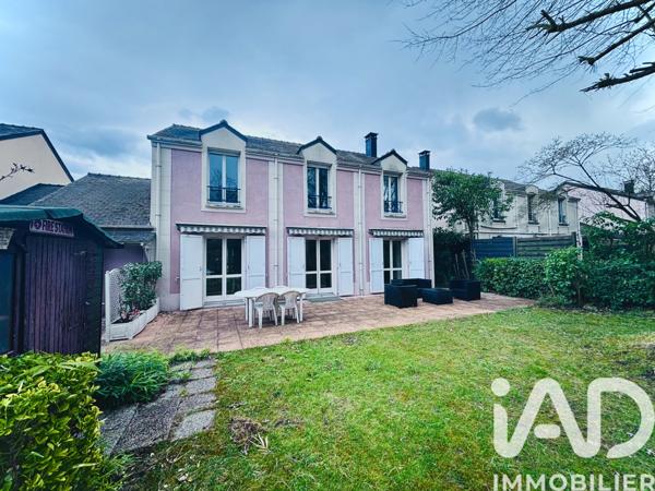 Maison à vendre 7 pièces 159 m² Le Chesnay-Rocquencourt