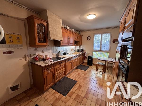Maison à vendre 7 pièces 159 m² Le Chesnay-Rocquencourt