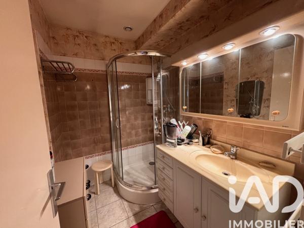 Maison à vendre 7 pièces 159 m² Le Chesnay-Rocquencourt