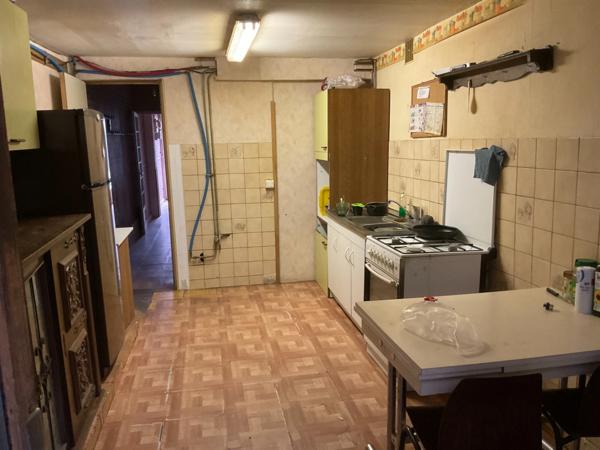 IMMEUBLE ou MAISON 5 CHAMBRES AVEC JARDIN