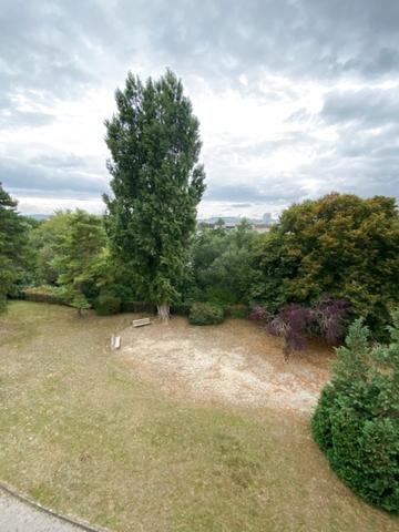 Appartement
                                                                                                                                                                                                                                                                                                                        3 pièce(s)                                                                                                                                                                                                          2 chambre(s)                                                                                                                                                                                                          68.32  m²