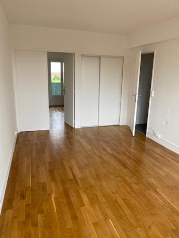 Appartement
                                                                                                                                                                                                                                                                                                                        3 pièce(s)                                                                                                                                                                                                          2 chambre(s)                                                                                                                                                                                                          68.32  m²