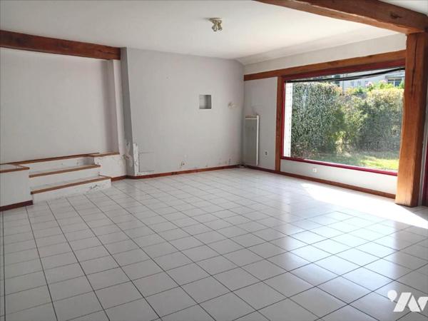 GRANDE MAISON DE 217 m² VIVABLE DE PLAIN-PIED