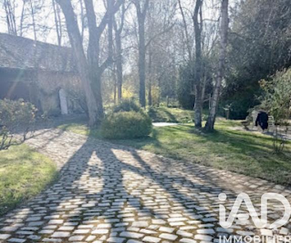 Maison à vendre 9 pièces 320 m² Savigny-sur-Clairis