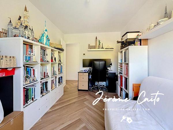 Maison Nimes 4 pièce(s) 83 m2 + garage