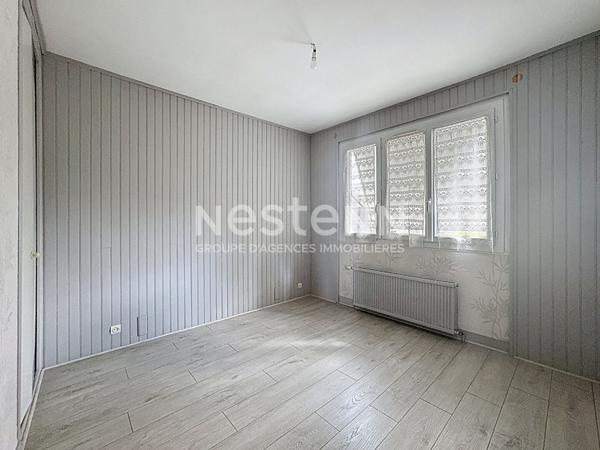 À vendre : Maison individuelle de 126 m² avec grand jardin, garage triple et combles aménageables à Morangis