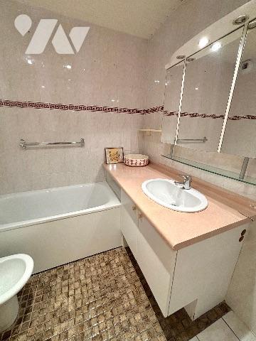 5 MN. GARE DE CHARTRES, BEAU 5 PIECES 92.26m² CARREZ TRES LUMINEUX - EXPO EST OUEST