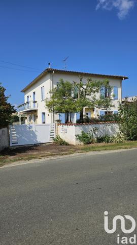 Maison à vendre 7 pièces 215 m² Meursac