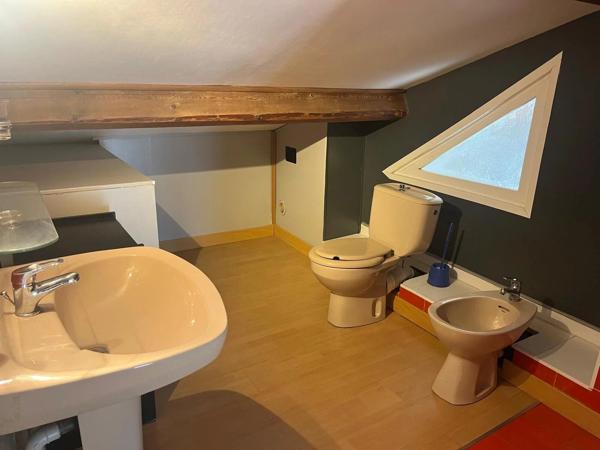 Vente                                                      Appartement
                        
                     3 pièces                      80 m2                     à Perpignan