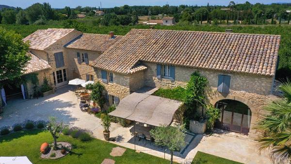 L'Isle-sur-la-Sorgue (84800) PROPRIETE 360 M2