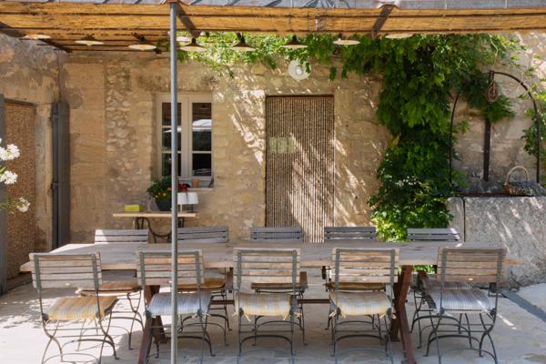 L'Isle-sur-la-Sorgue (84800) PROPRIETE 360 M2