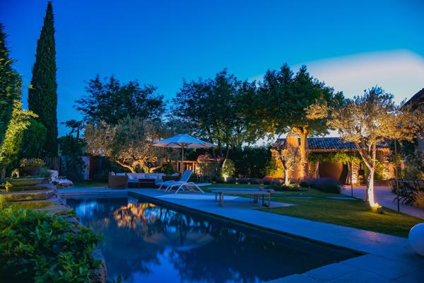 L'Isle-sur-la-Sorgue (84800) PROPRIETE 360 M2