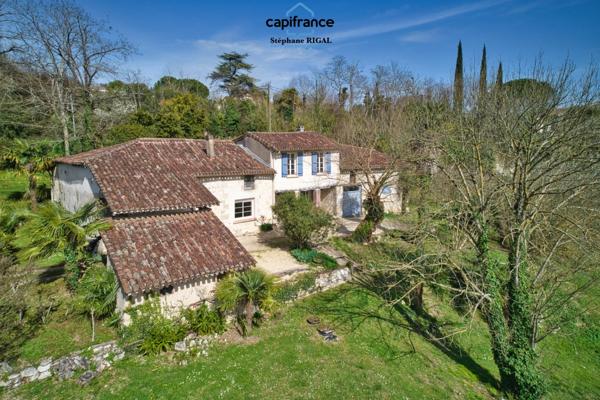 Dpt Lot et Garonne (47), à vendre VILLENEUVE SUR LOT propriete P5  sur 1,87 ha de terrain