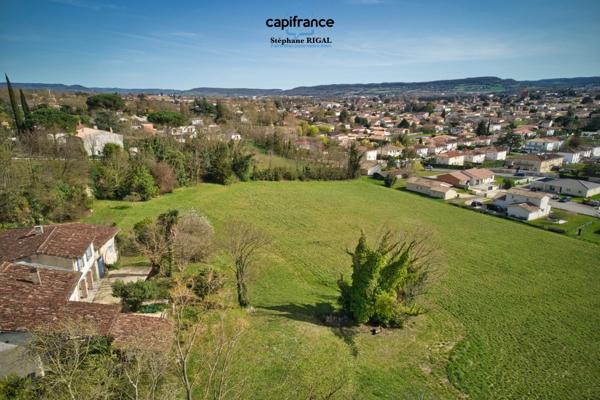 Dpt Lot et Garonne (47), à vendre VILLENEUVE SUR LOT propriete P5  sur 1,87 ha de terrain