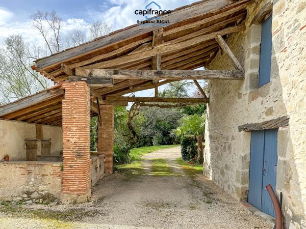 Dpt Lot et Garonne (47), à vendre VILLENEUVE SUR LOT propriete P5  sur 1,87 ha de terrain